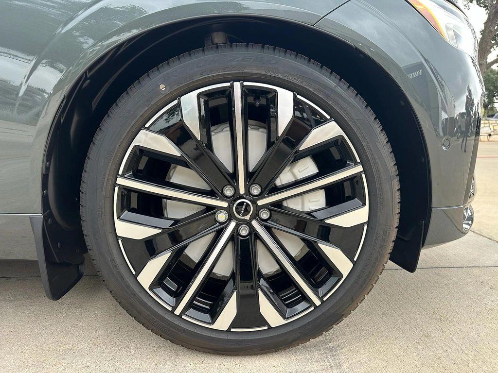 new 2026 Volvo XC60 car, priced at $72,285