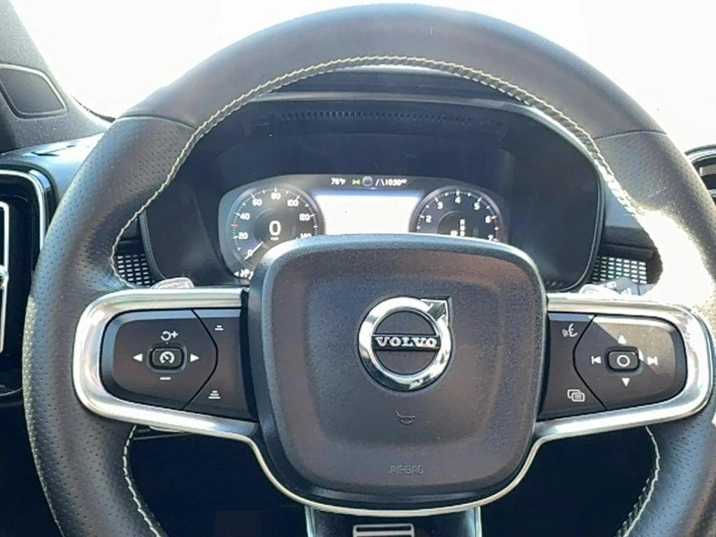 used 2019 Volvo XC40 car, priced at $21,700
