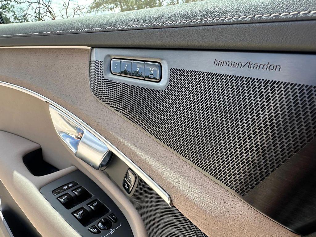 new 2026 Volvo XC90 car, priced at $71,825