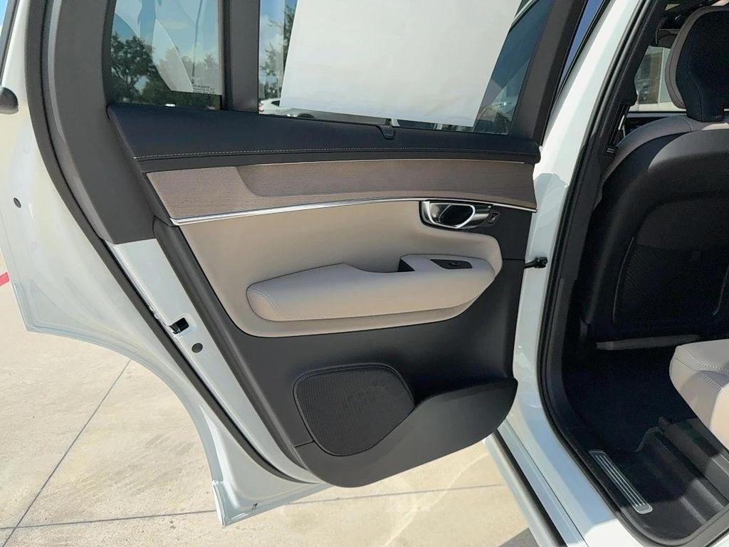 new 2026 Volvo XC90 car, priced at $75,155