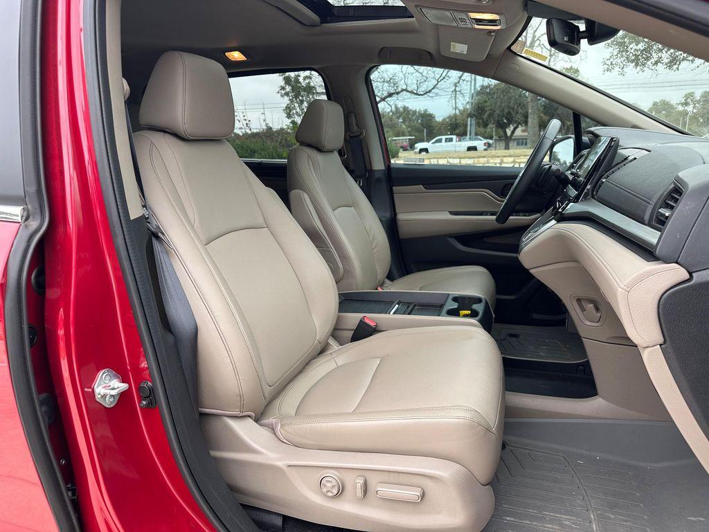 used 2023 Honda Odyssey car, priced at $35,999