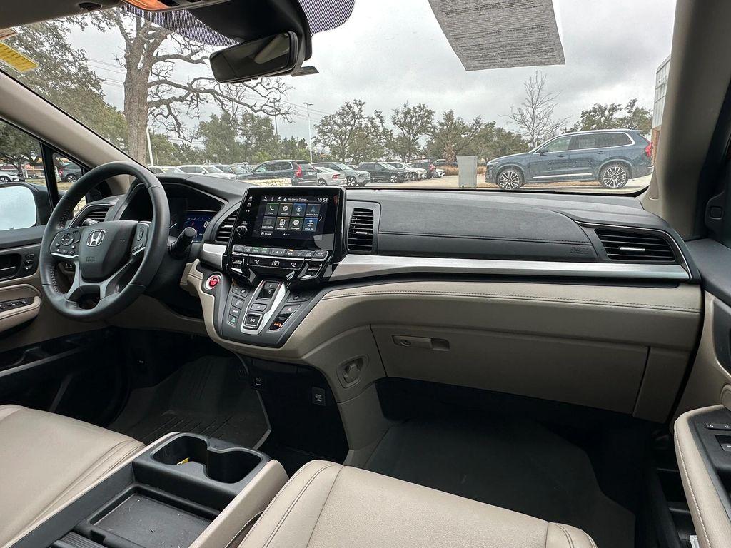used 2023 Honda Odyssey car, priced at $35,999