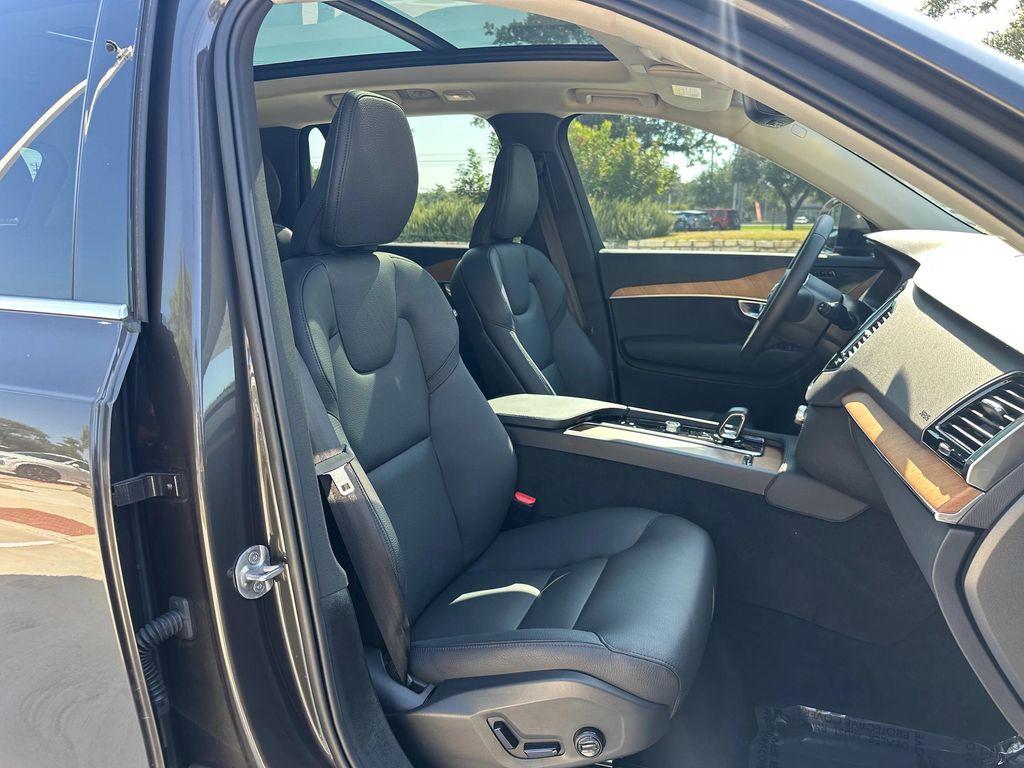 used 2023 Volvo XC90 Recharge Plug-In Hybrid car, priced at $53,999