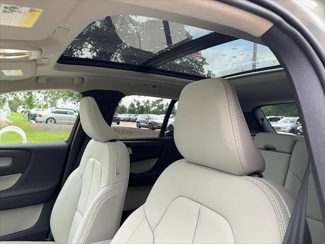 new 2025 Volvo XC40 car, priced at $49,810