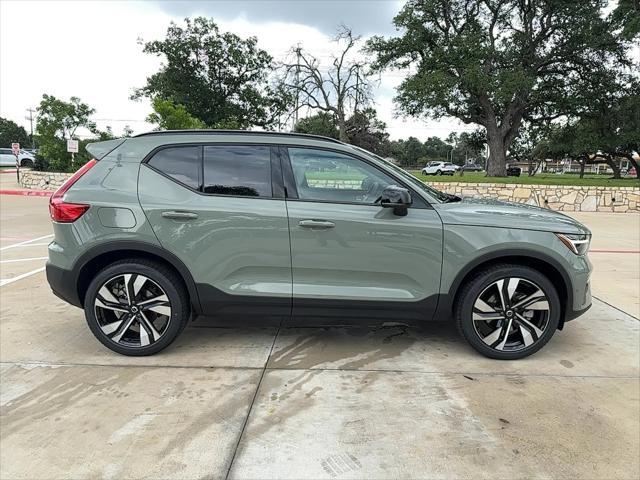 new 2025 Volvo XC40 car, priced at $49,810