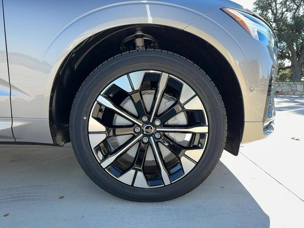 new 2026 Volvo XC60 car, priced at $57,985