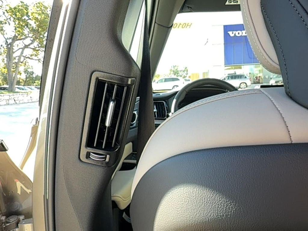 new 2026 Volvo XC60 car, priced at $57,985