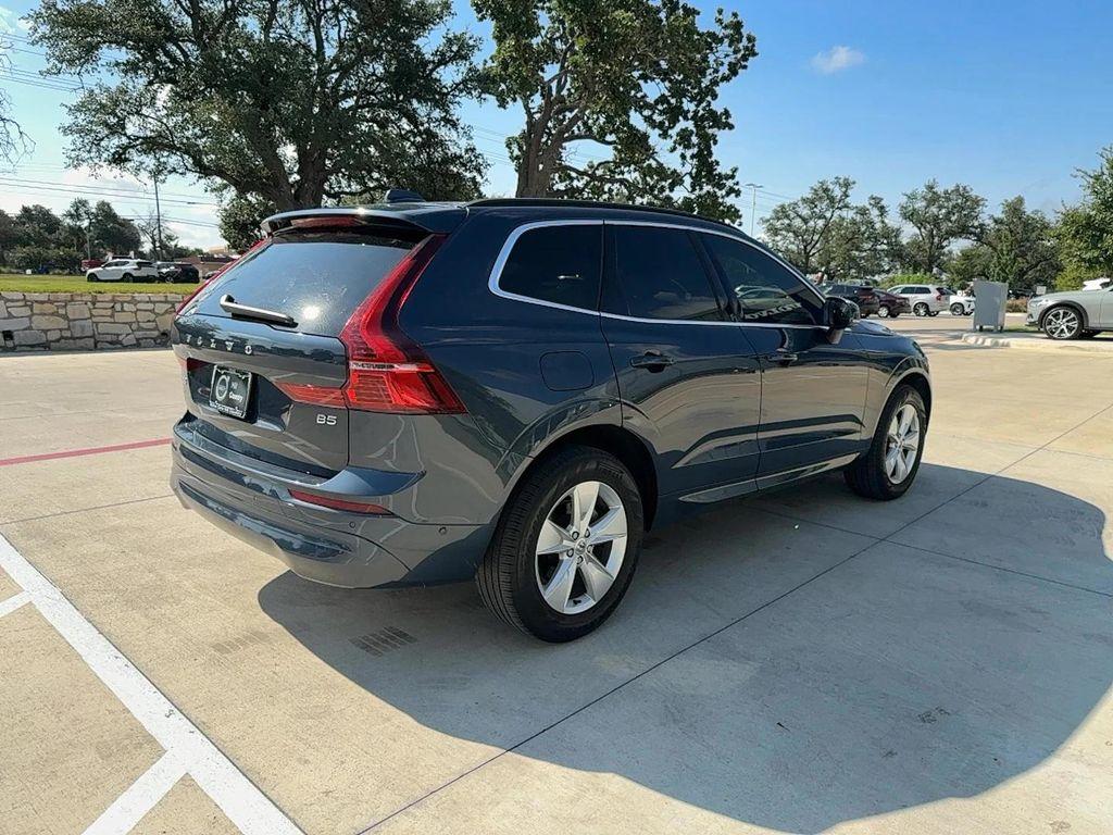 used 2022 Volvo XC60 car, priced at $34,700