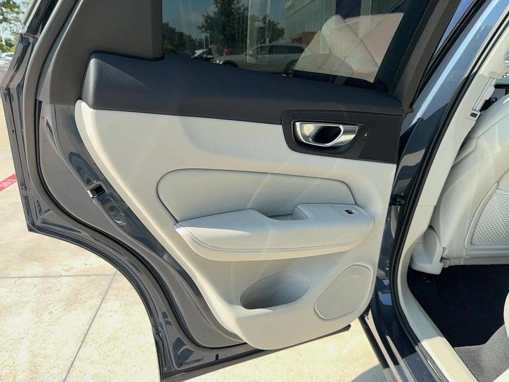 used 2022 Volvo XC60 car, priced at $34,700