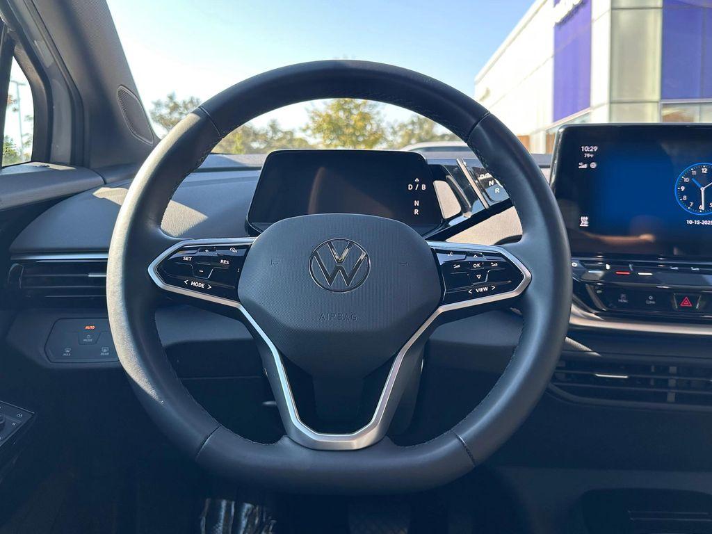 used 2022 Volkswagen ID.4 car, priced at $25,770