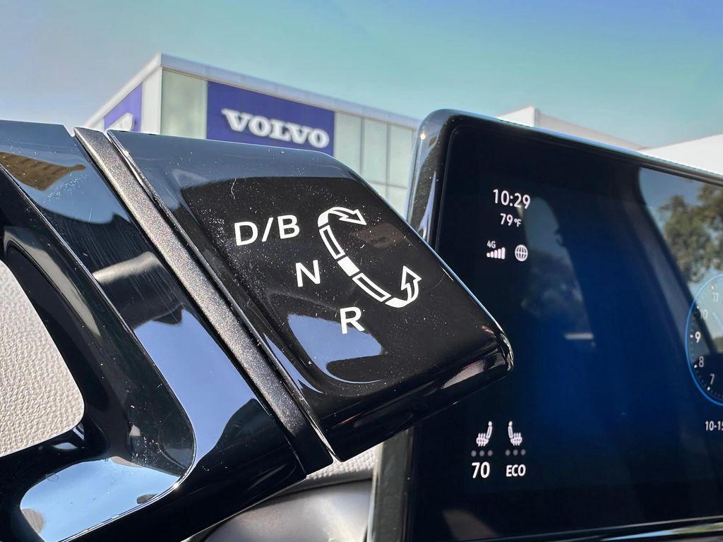 used 2022 Volkswagen ID.4 car, priced at $25,770