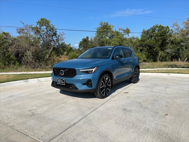 new 2025 Volvo XC40 car, priced at $57,285