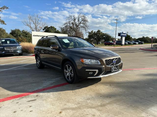 used 2015 Volvo XC70 car, priced at $27,800