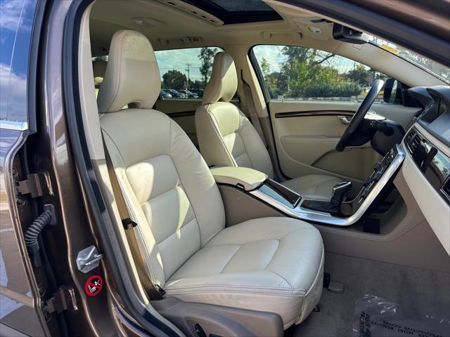 used 2015 Volvo XC70 car, priced at $27,800