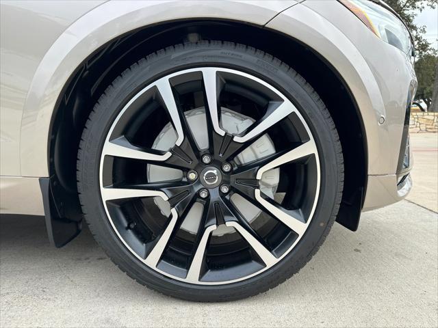 new 2025 Volvo XC60 car, priced at $70,110