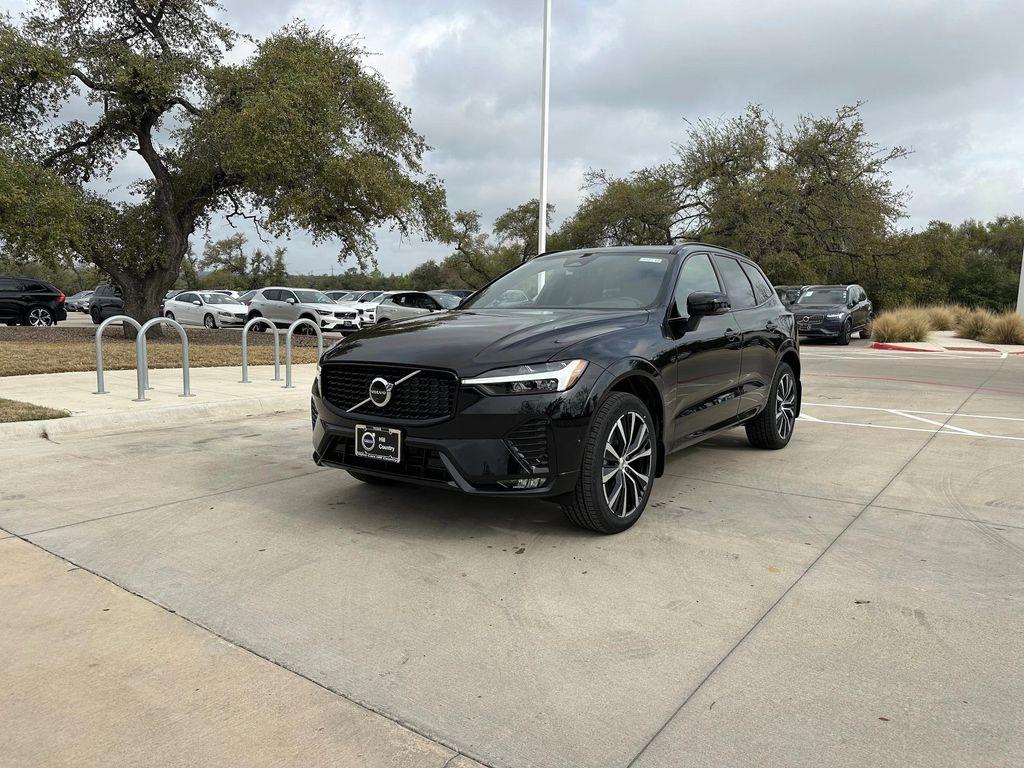 new 2025 Volvo XC60 car, priced at $58,125