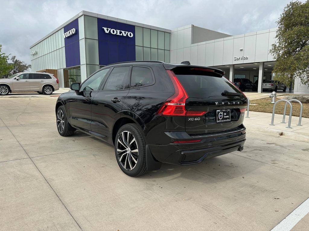 new 2025 Volvo XC60 car, priced at $58,125