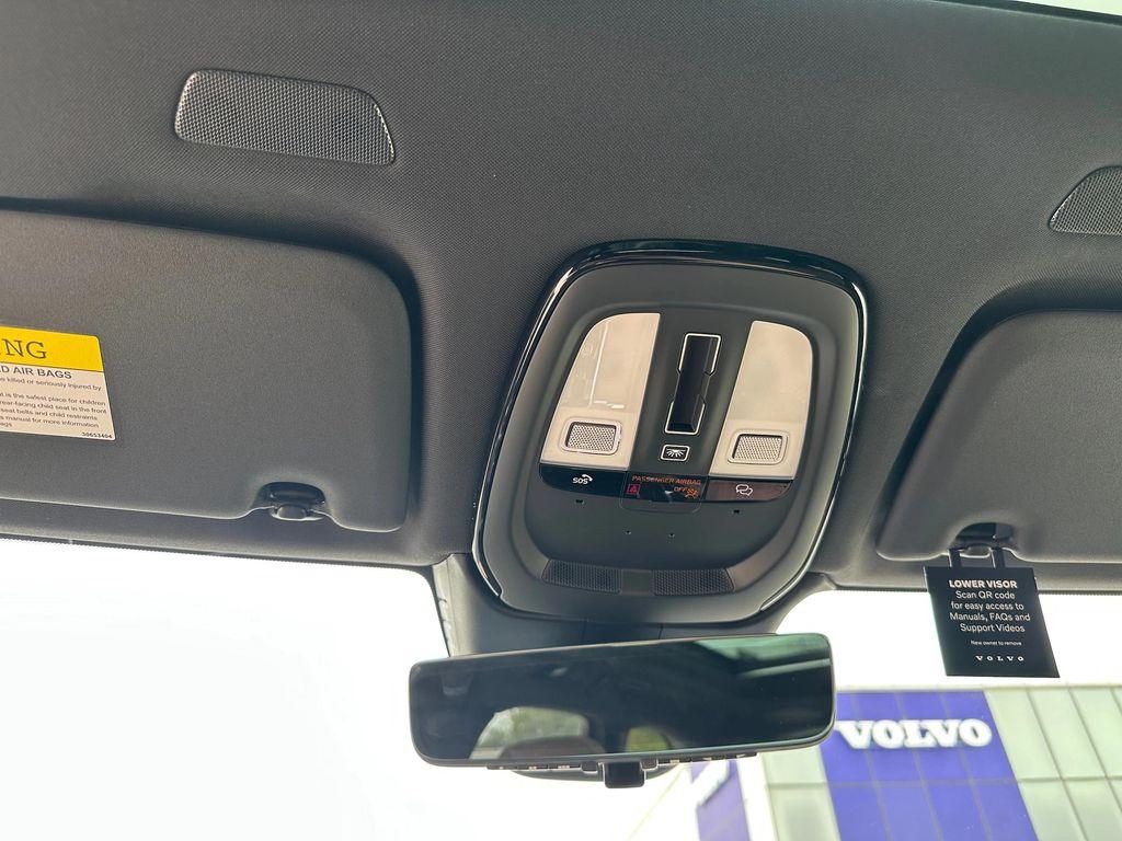 new 2025 Volvo XC60 car, priced at $58,125