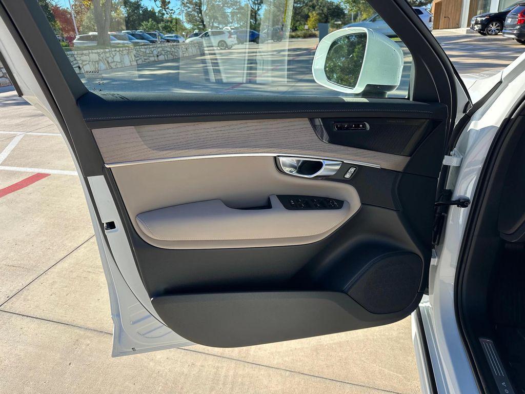 new 2026 Volvo XC90 car, priced at $77,180