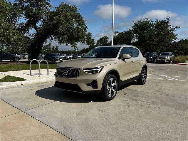 new 2025 Volvo XC40 car, priced at $50,010