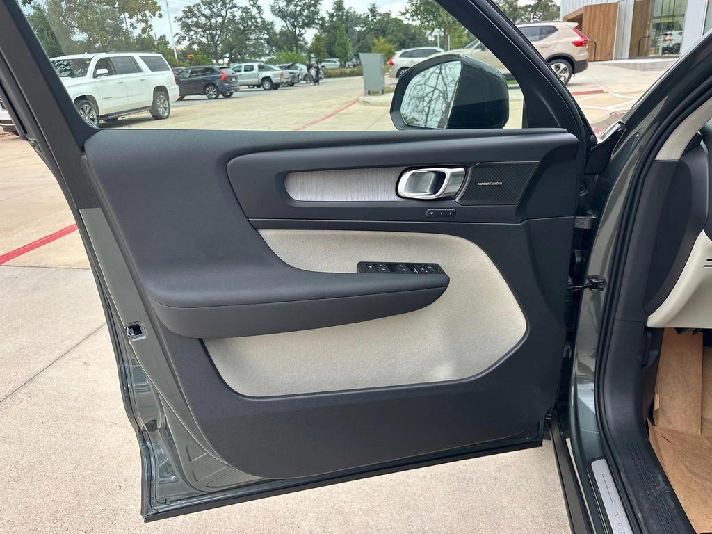 new 2026 Volvo XC40 car, priced at $60,940