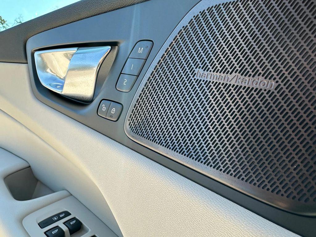 new 2026 Volvo XC60 car, priced at $63,935