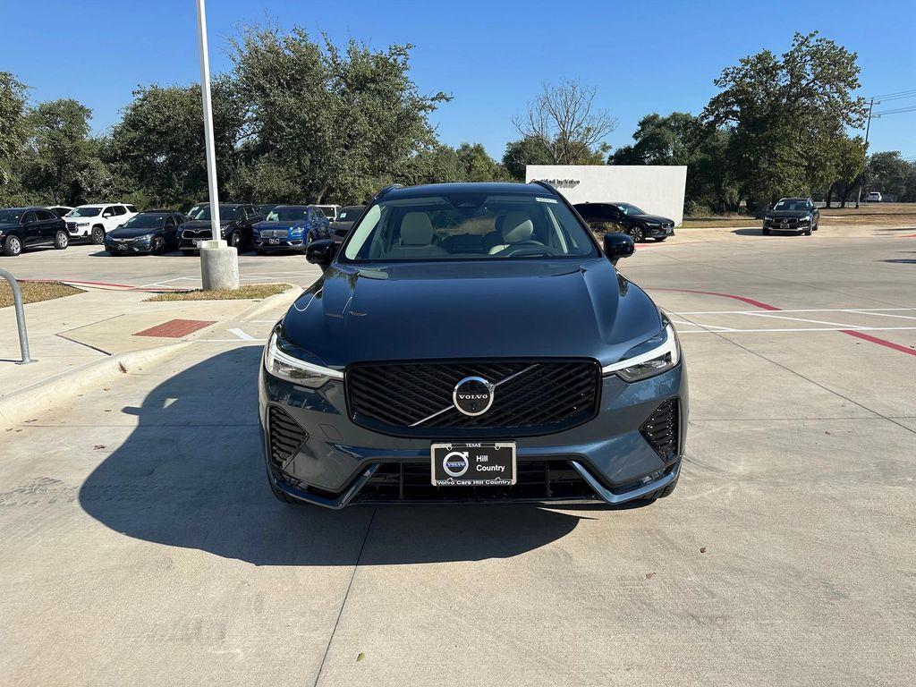 new 2026 Volvo XC60 car, priced at $63,935