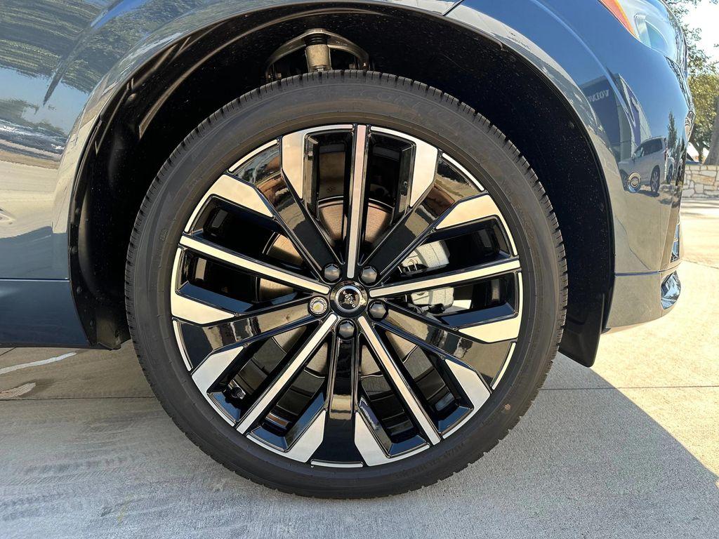 new 2026 Volvo XC60 car, priced at $63,935