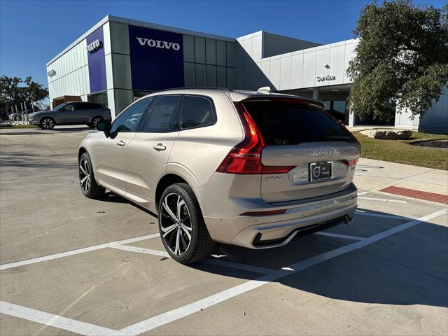 new 2025 Volvo XC60 car, priced at $59,885