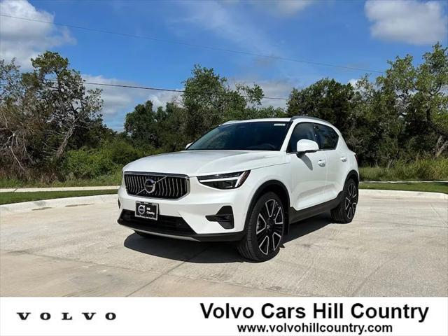 new 2025 Volvo XC40 car, priced at $58,830