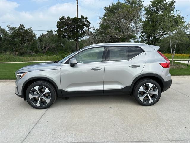 new 2024 Volvo XC40 car, priced at $48,975