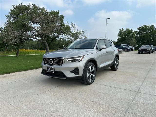 new 2024 Volvo XC40 car, priced at $48,975