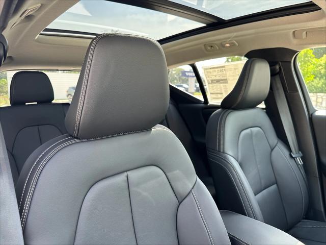 new 2025 Volvo XC40 car, priced at $51,015