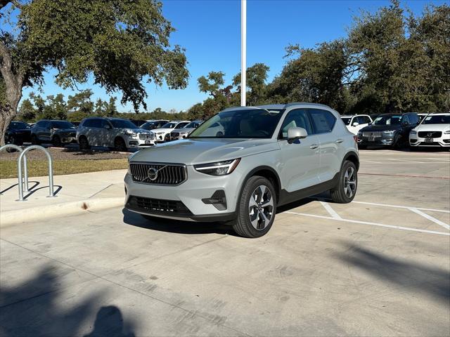 new 2025 Volvo XC40 car, priced at $46,795