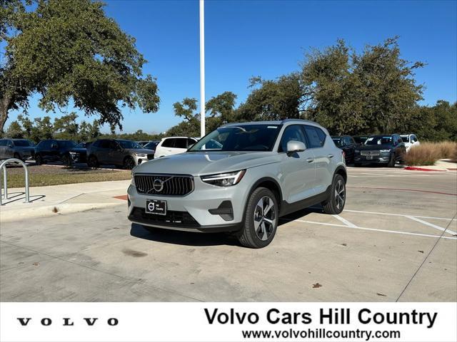 new 2025 Volvo XC40 car, priced at $45,465