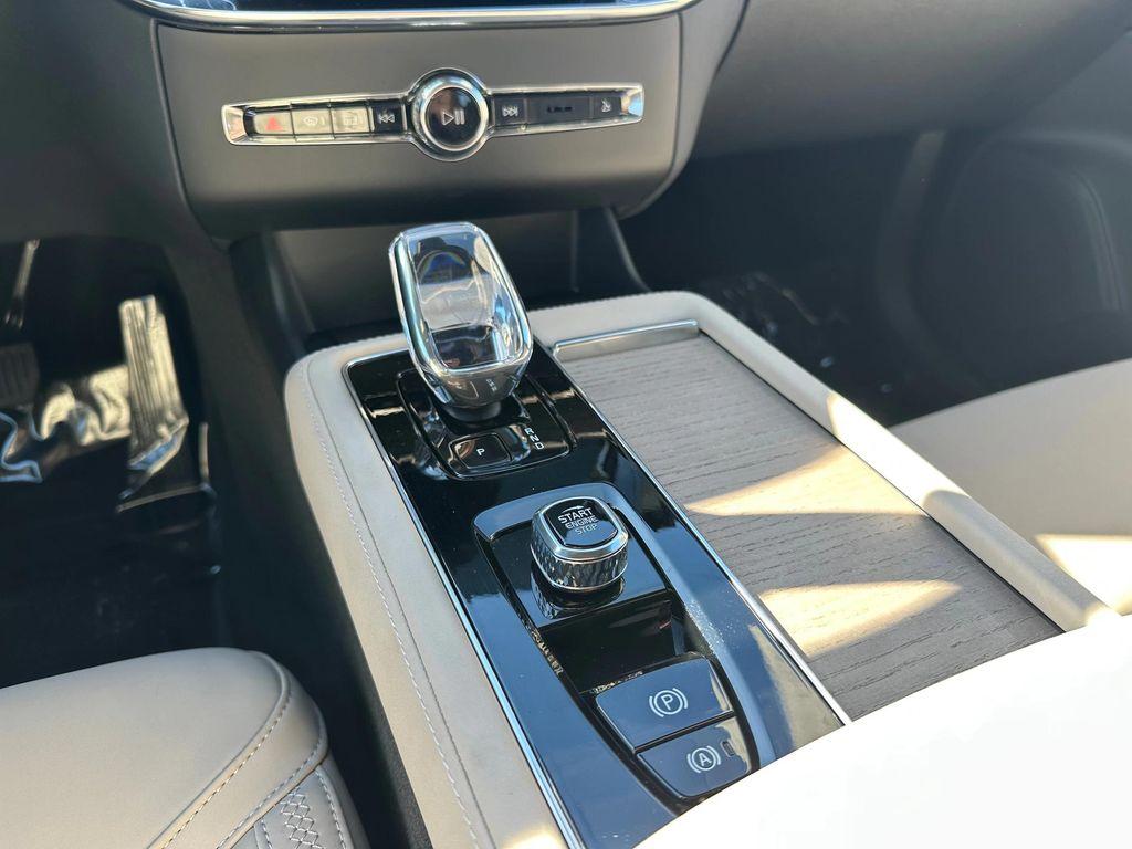 used 2025 Volvo XC90 Plug-In Hybrid car, priced at $73,999