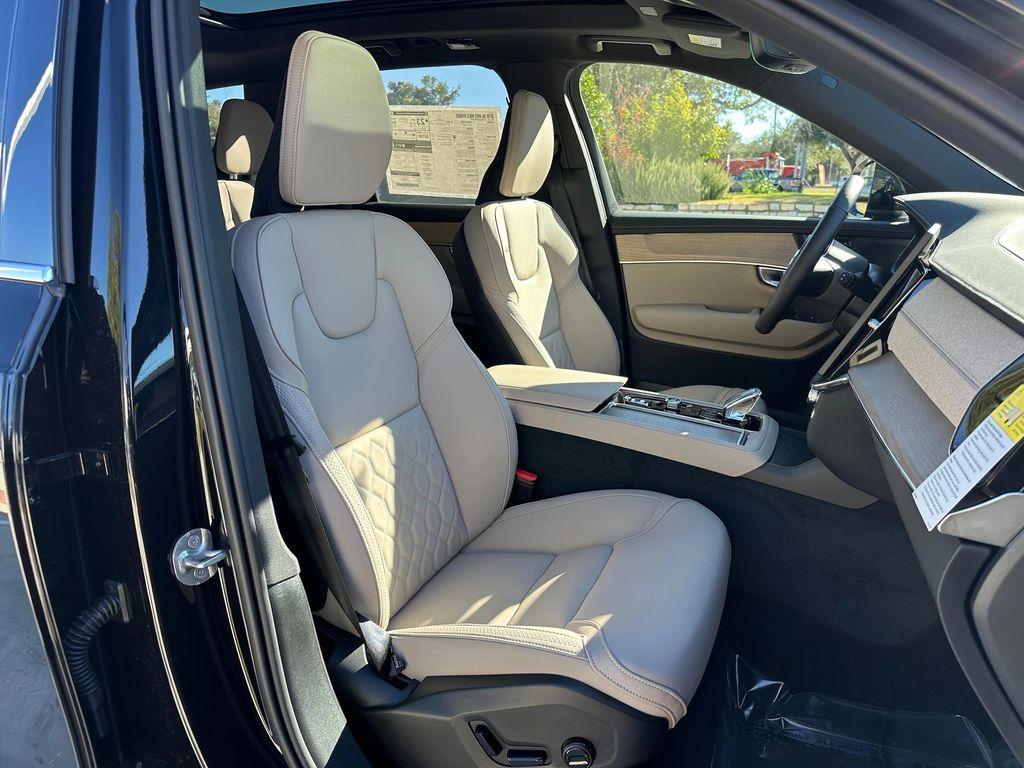 new 2026 Volvo XC90 car, priced at $73,125