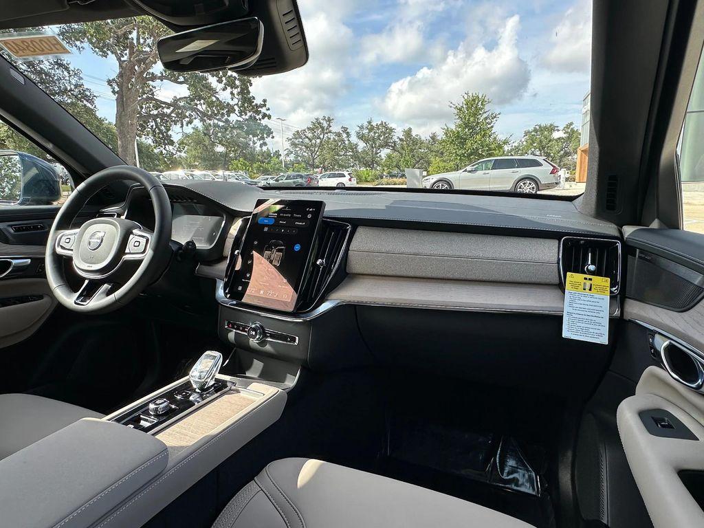 new 2026 Volvo XC90 car, priced at $71,825