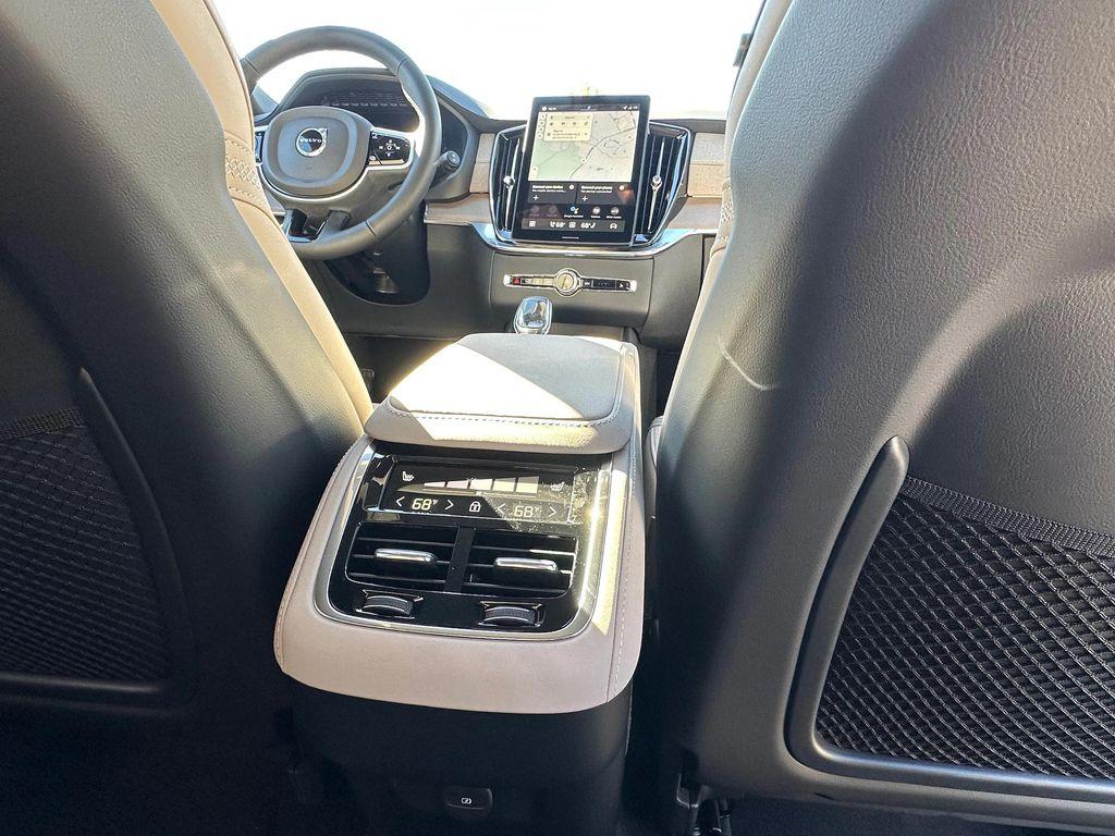 new 2026 Volvo XC90 car, priced at $71,825