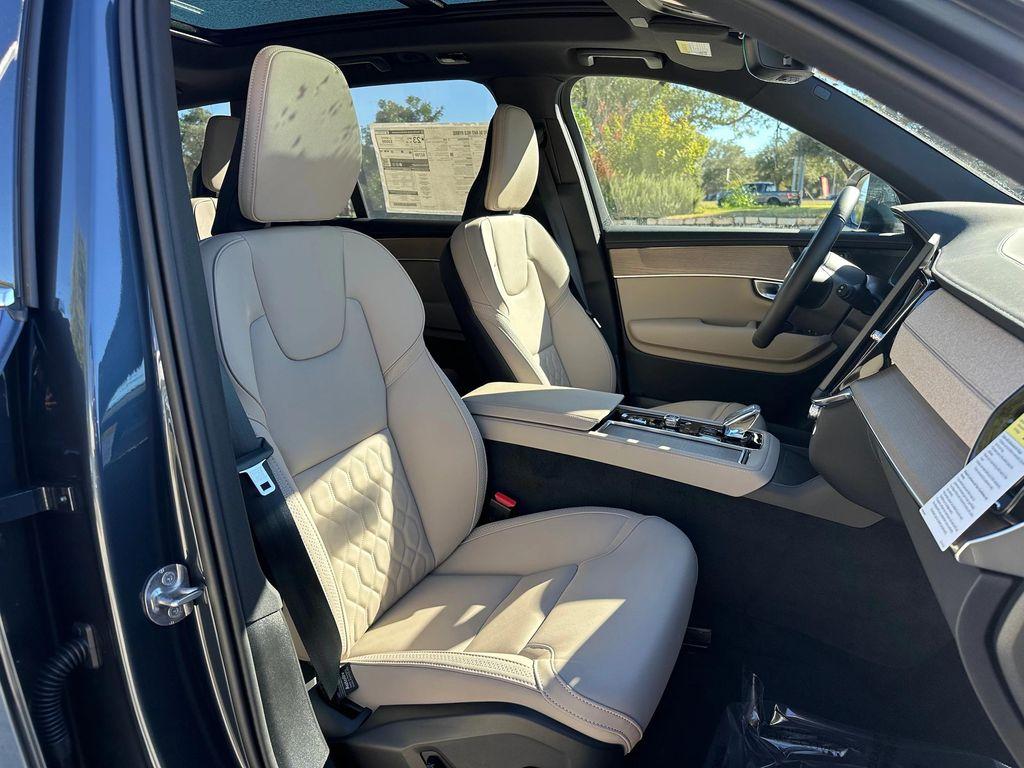 new 2026 Volvo XC90 car, priced at $71,825