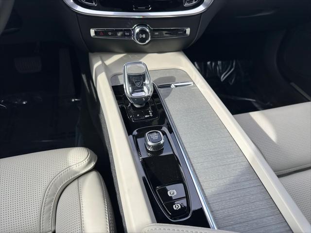 new 2025 Volvo V60 Cross Country car, priced at $58,525