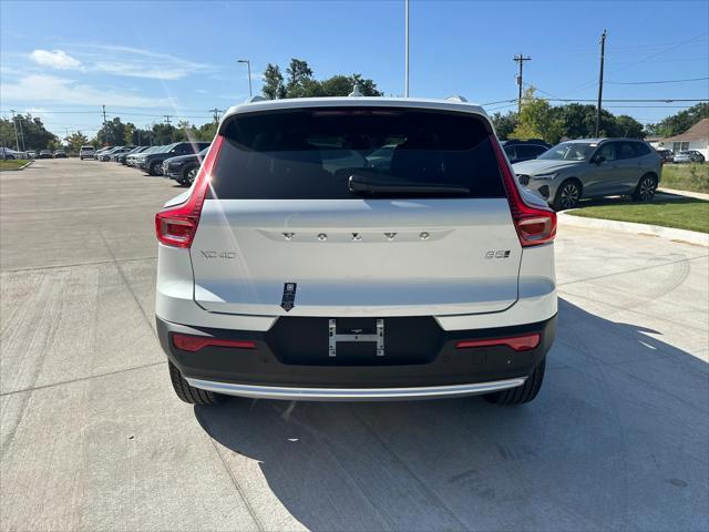 new 2025 Volvo XC40 car, priced at $42,565