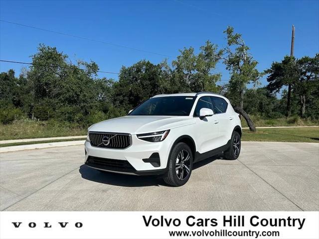 new 2025 Volvo XC40 car, priced at $42,565