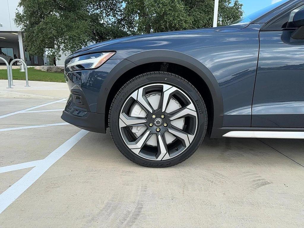 new 2026 Volvo V60 Cross Country car, priced at $67,745