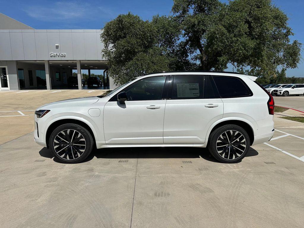 new 2026 Volvo XC90 Plug-In Hybrid car, priced at $85,625