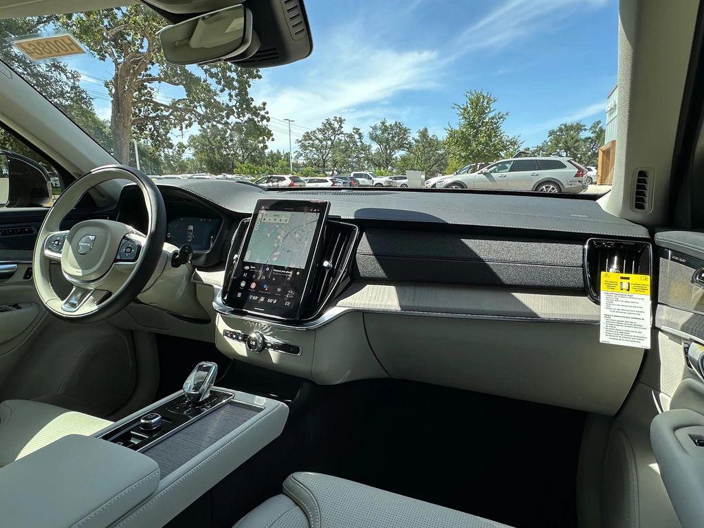 new 2026 Volvo XC90 Plug-In Hybrid car, priced at $85,625