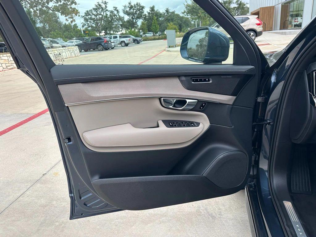 new 2026 Volvo XC90 car, priced at $71,825