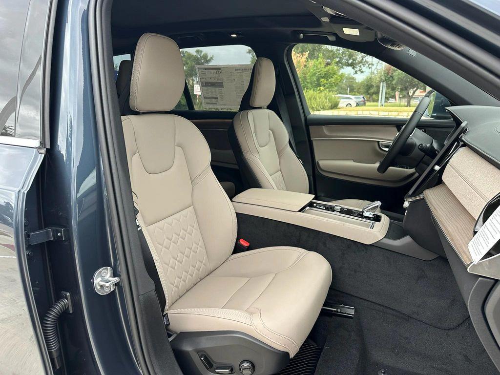 new 2026 Volvo XC90 car, priced at $71,825