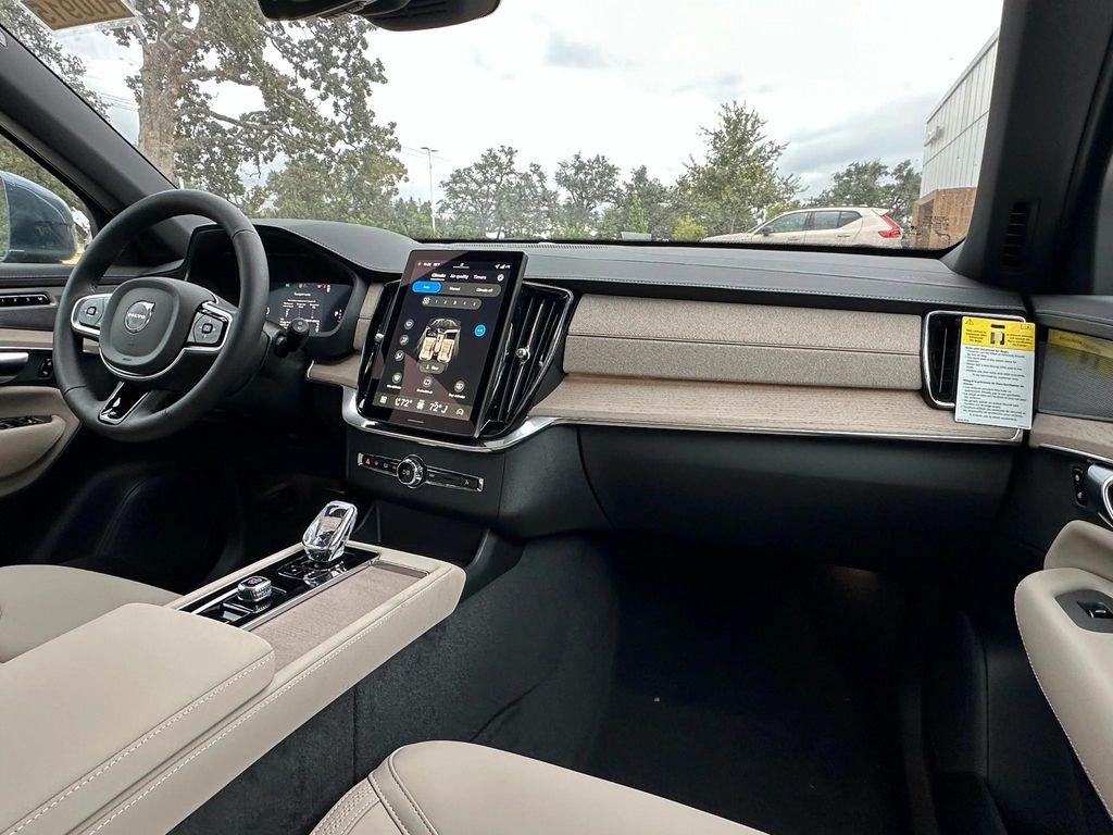 new 2026 Volvo XC90 car, priced at $71,825