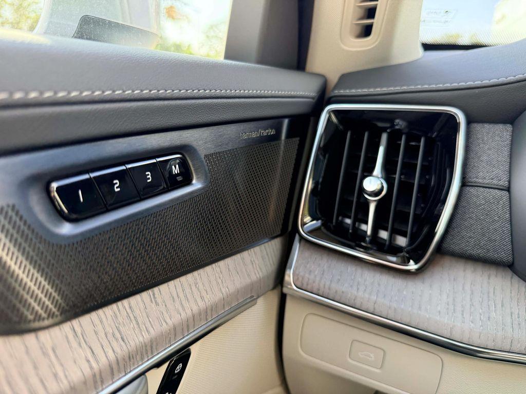 new 2026 Volvo XC90 car, priced at $75,575